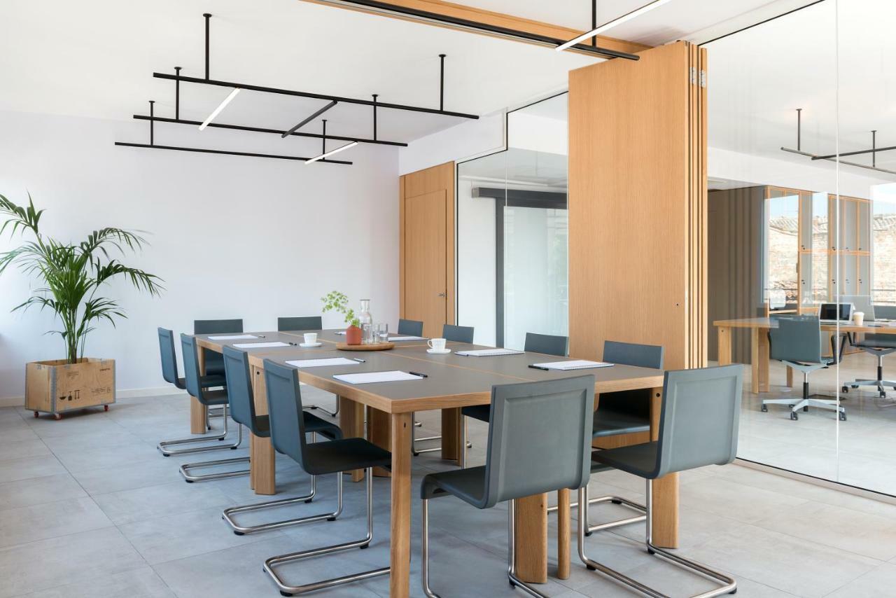 Bnbiz - Coworking Hotel Fiorenzuola dʼArda Exteriör bild